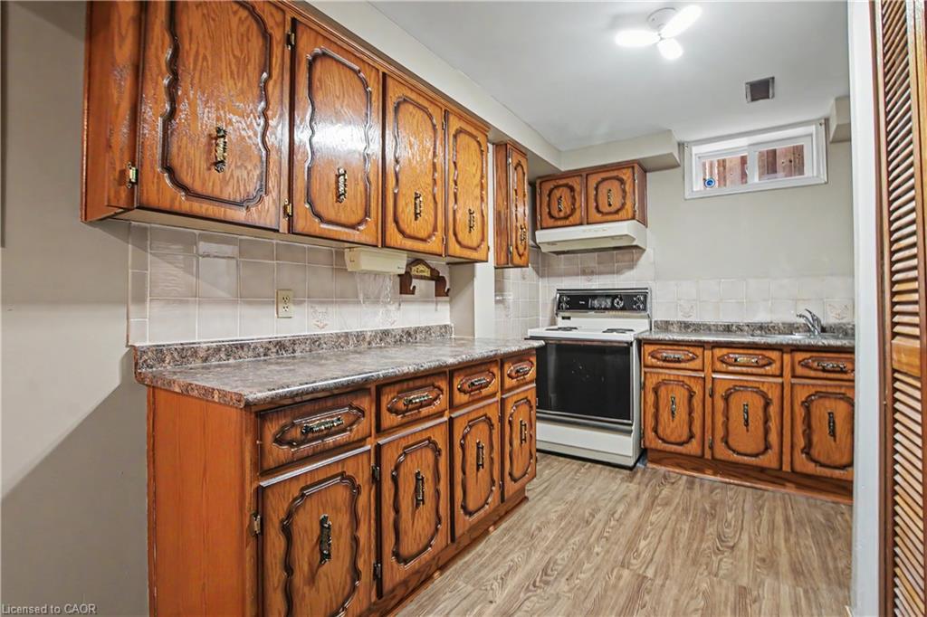 14 Indian Crescent Property Photo 12