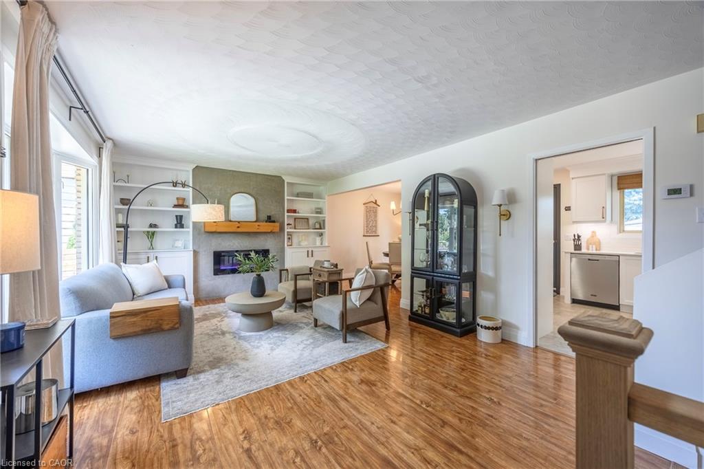 9 Normandy Circle Property Photo 5