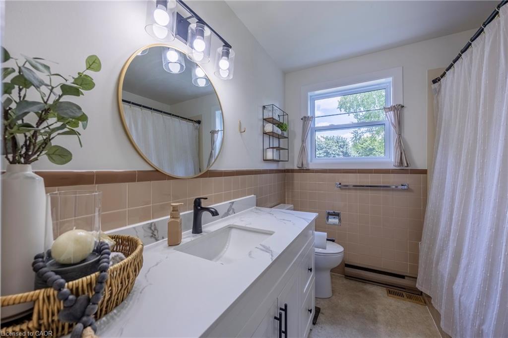 9 Normandy Circle Property Photo 14