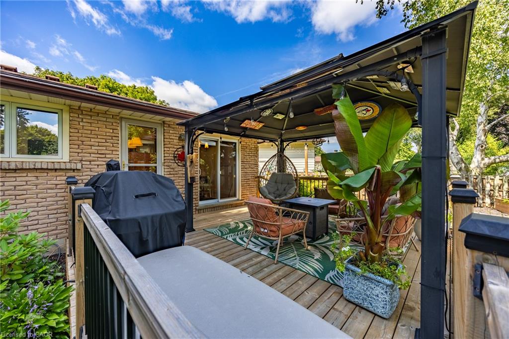 9 Normandy Circle Property Photo 28