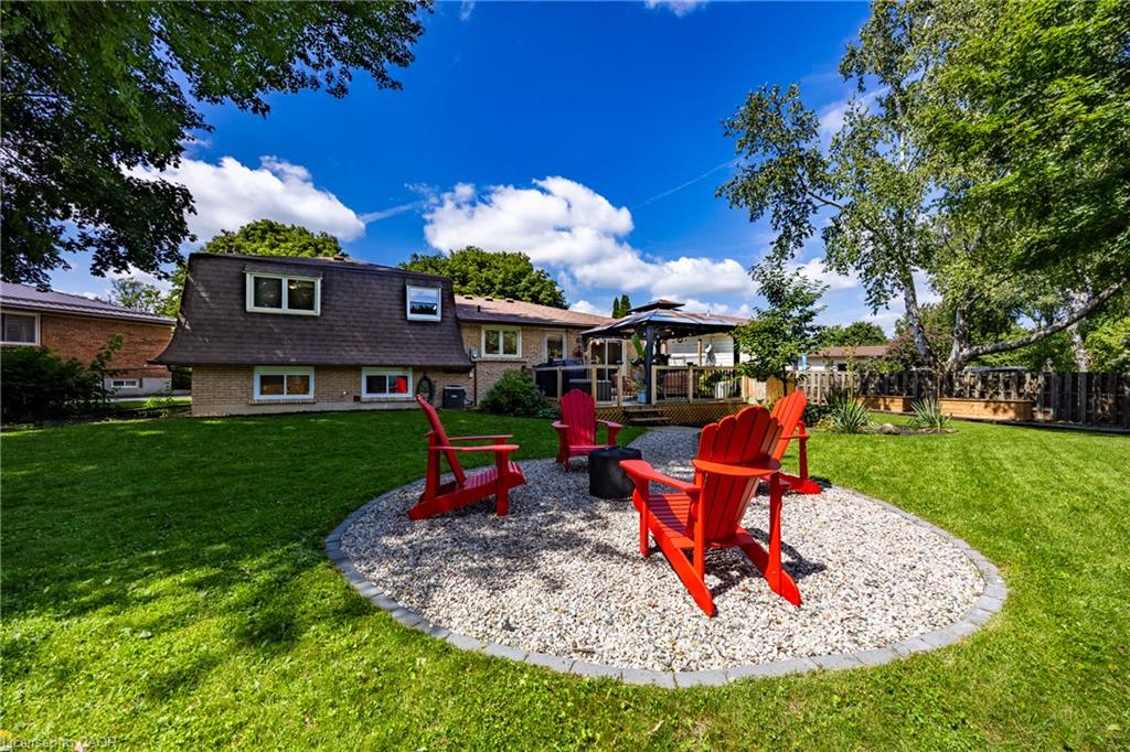 9 Normandy Circle Property Photo 30