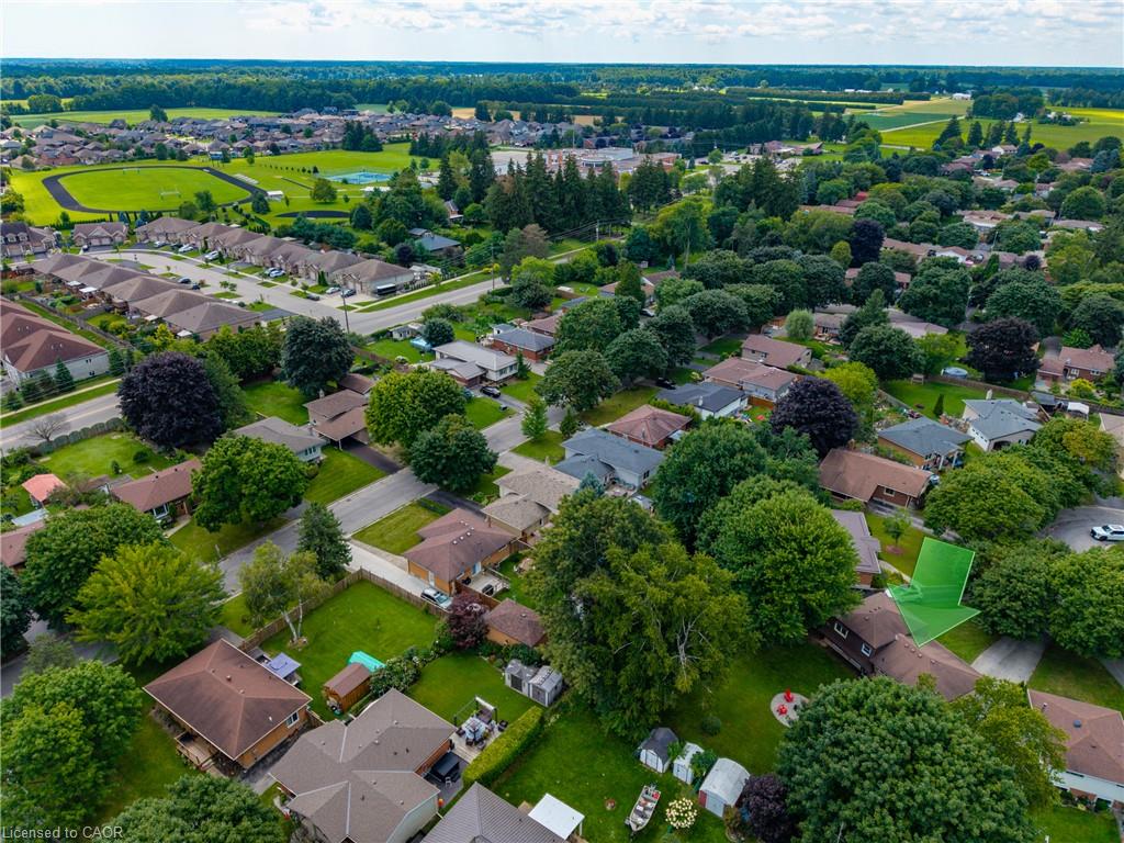 9 Normandy Circle Property Photo 32