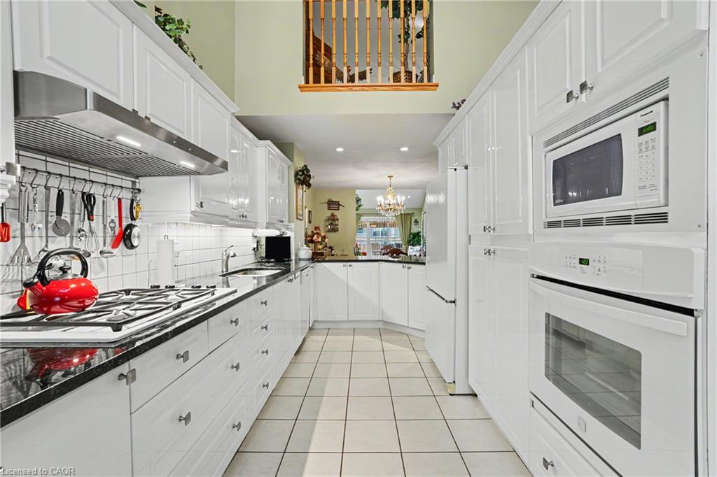 6-1275 Stephenson Drive Property Photo 6