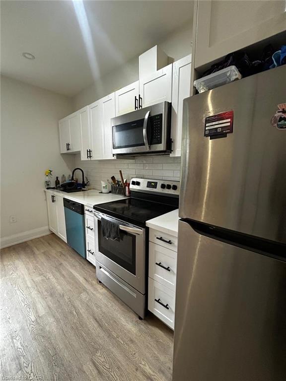 30 Victoria Avenue N Property Photo 3