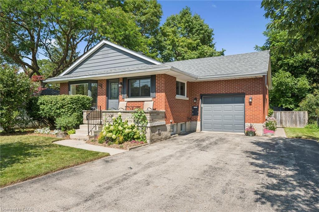 475 Stevenson Street N Property Photo 2