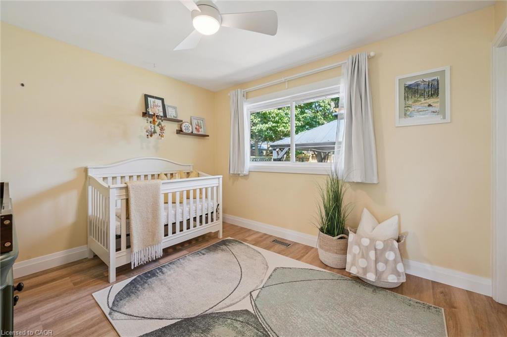 475 Stevenson Street N Property Photo 18