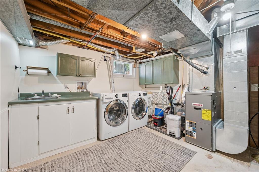 475 Stevenson Street N Property Photo 32