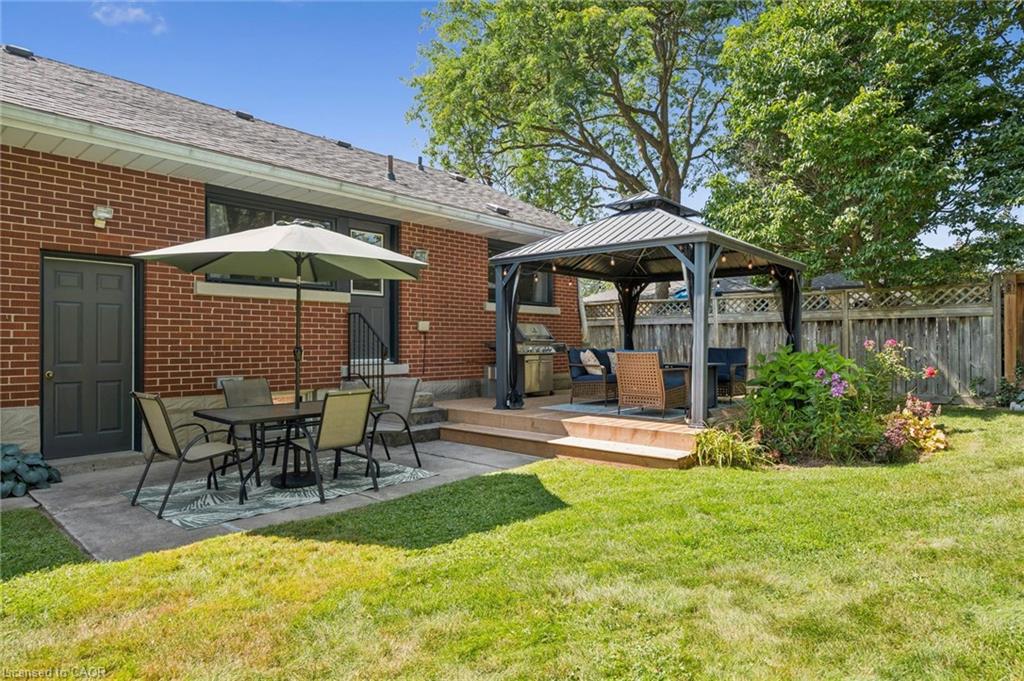 475 Stevenson Street N Property Photo 33