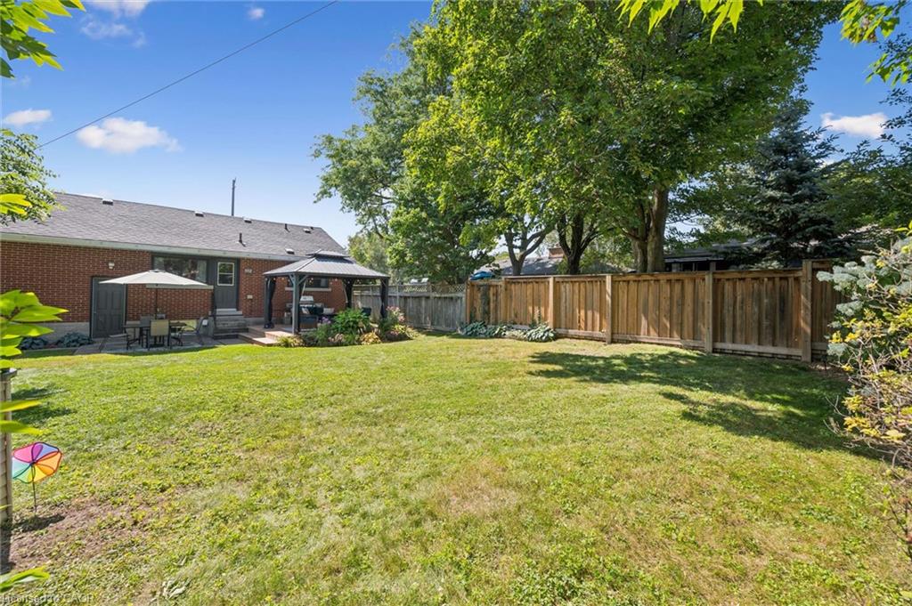 475 Stevenson Street N Property Photo 38