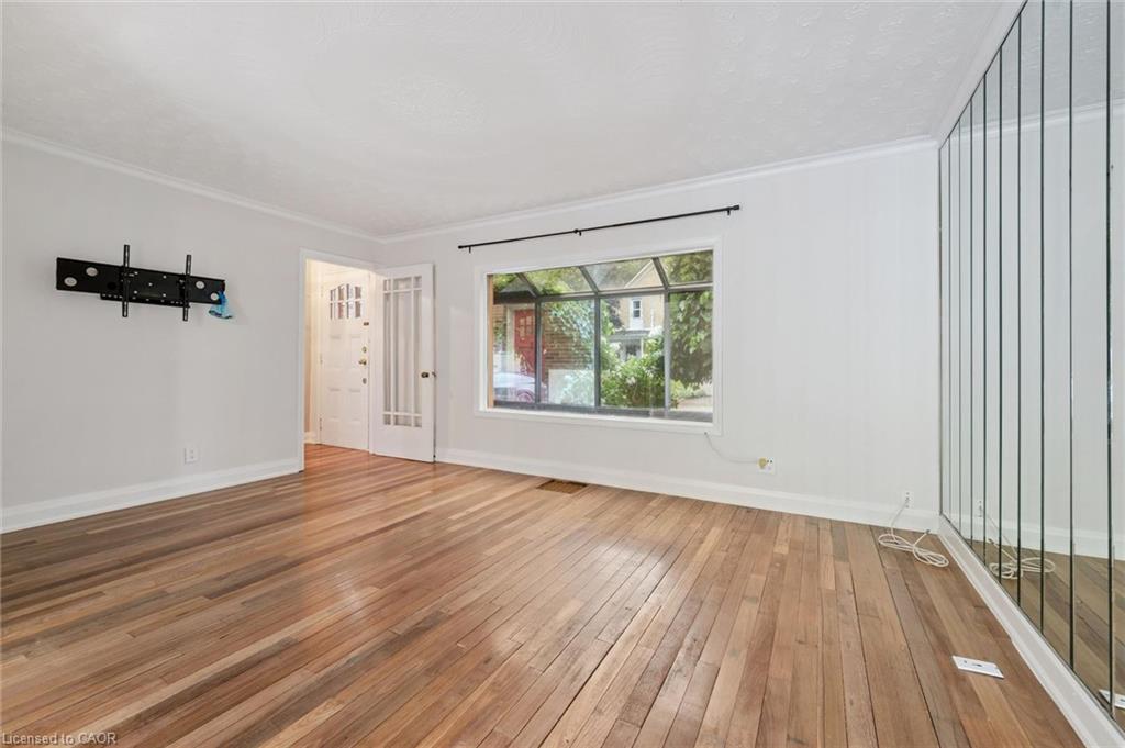 228 Waterloo Street Property Photo 9