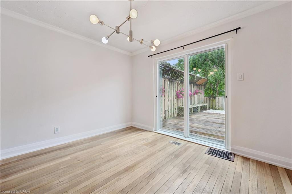 228 Waterloo Street Property Photo 11