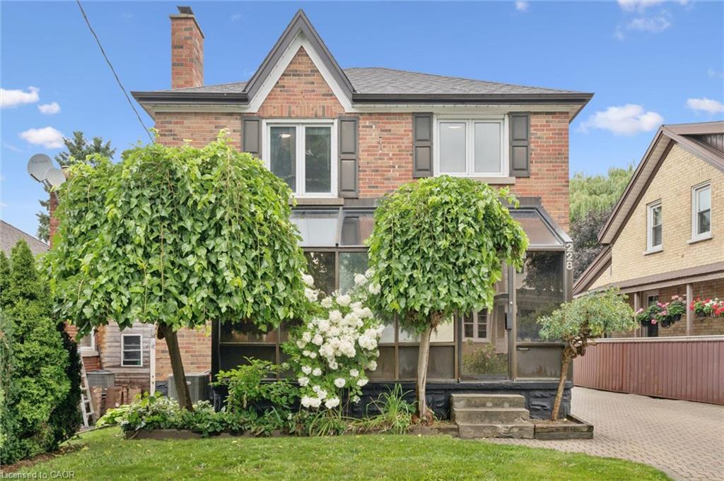 228 Waterloo Street Property Photo 47