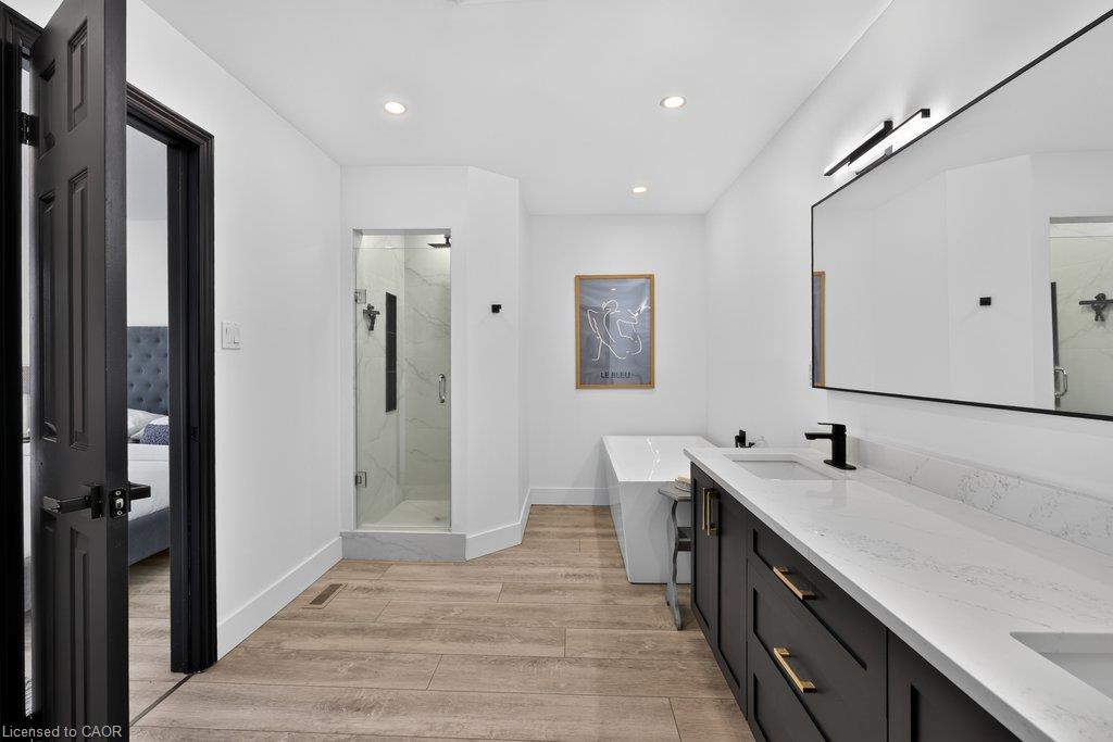 6 Harbour Drive Property Photo 26
