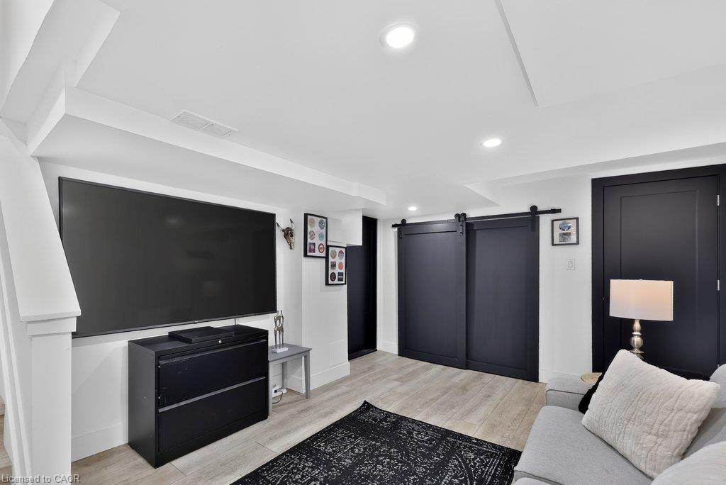 6 Harbour Drive Property Photo 31