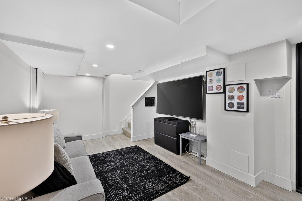 6 Harbour Drive Property Photo 32