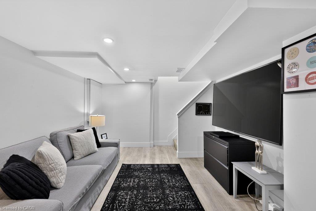 6 Harbour Drive Property Photo 33