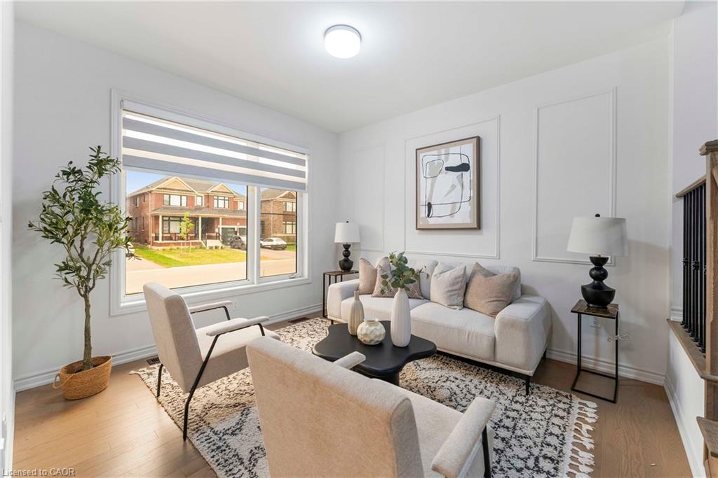 9 Sandhill Crescent Property Photo 6