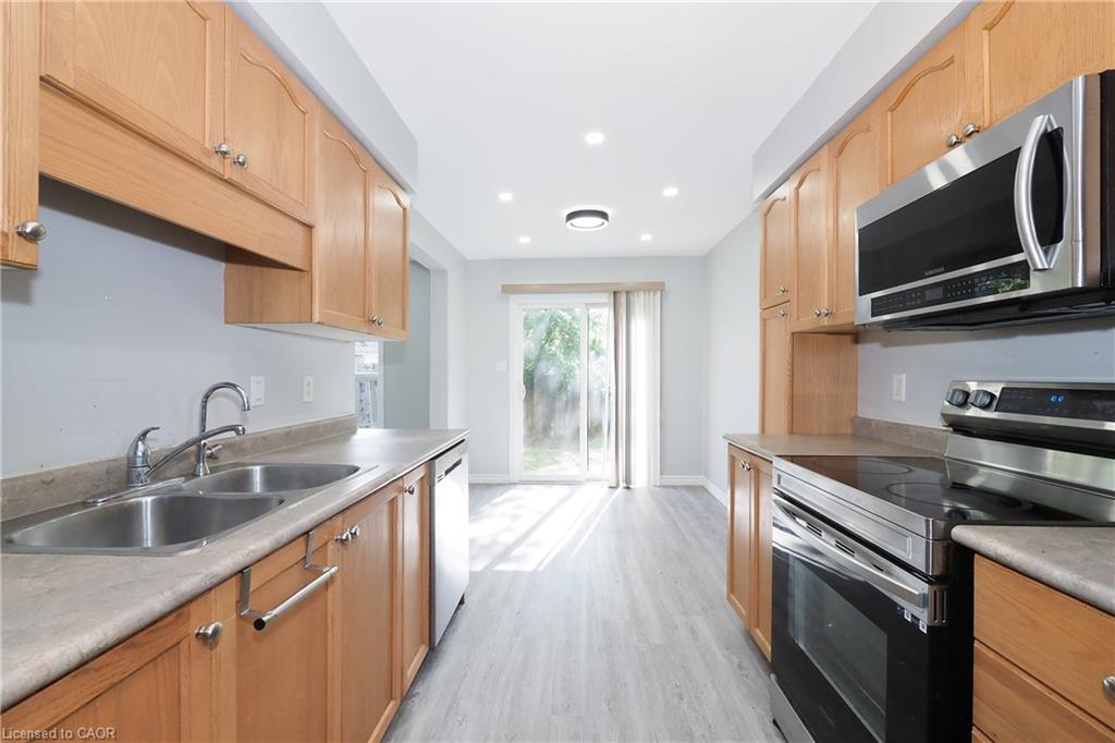776 Paris Boulevard Property Photo 14