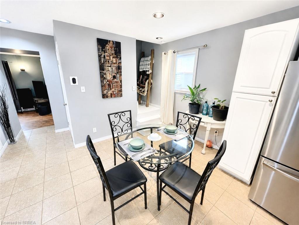 15 Esther Street Property Photo 7