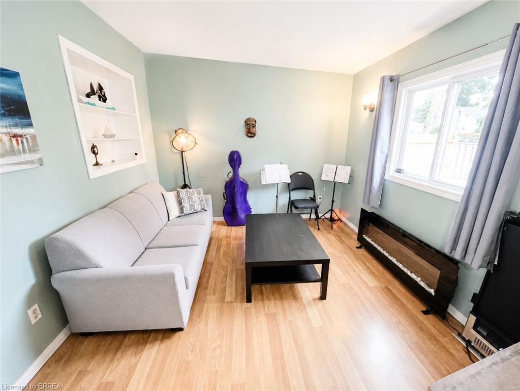 15 Esther Street Property Photo 8