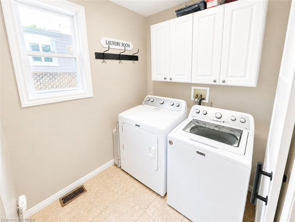 15 Esther Street Property Photo 14