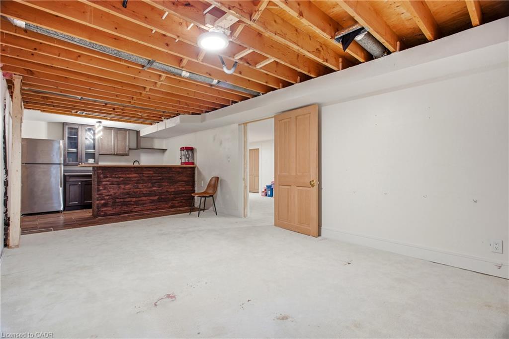 416 Clairbrook Crescent Property Photo 43