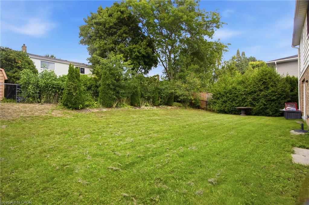 416 Clairbrook Crescent Property Photo 48