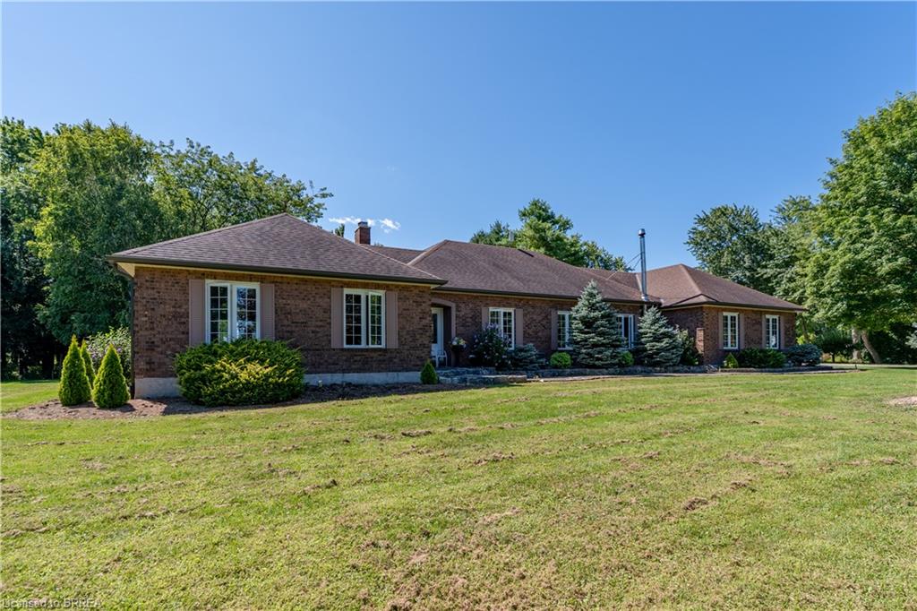 1170 Thompson Road E Property Photo 3