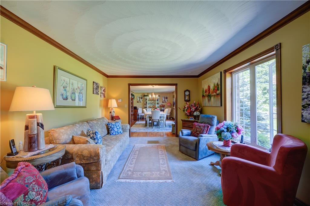 1170 Thompson Road E Property Photo 5
