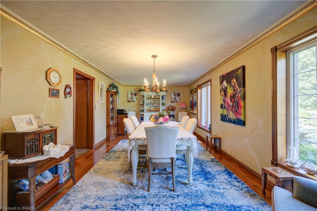 1170 Thompson Road E Property Photo 6