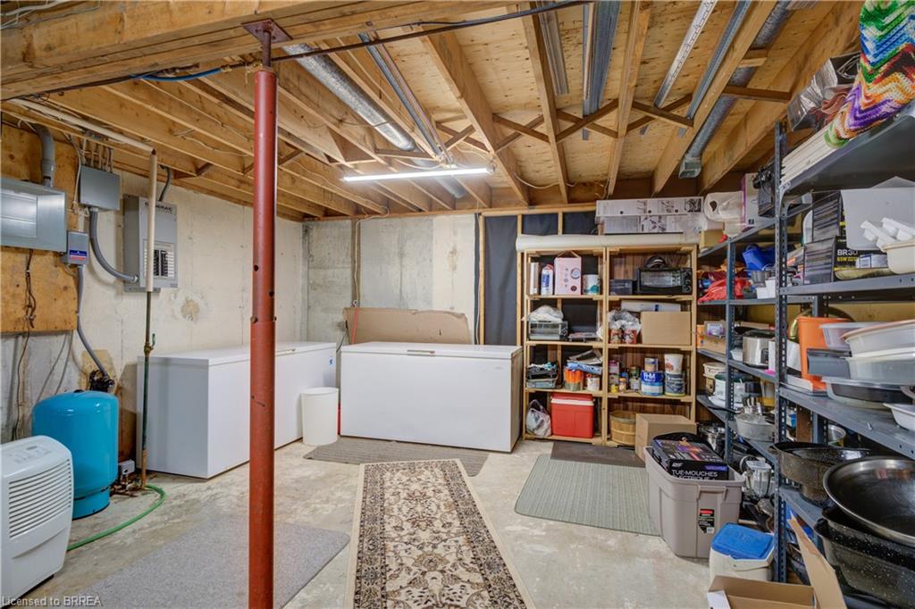 1170 Thompson Road E Property Photo 34