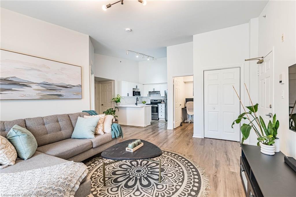 406-1480 Bishops Gate Property Photo 11