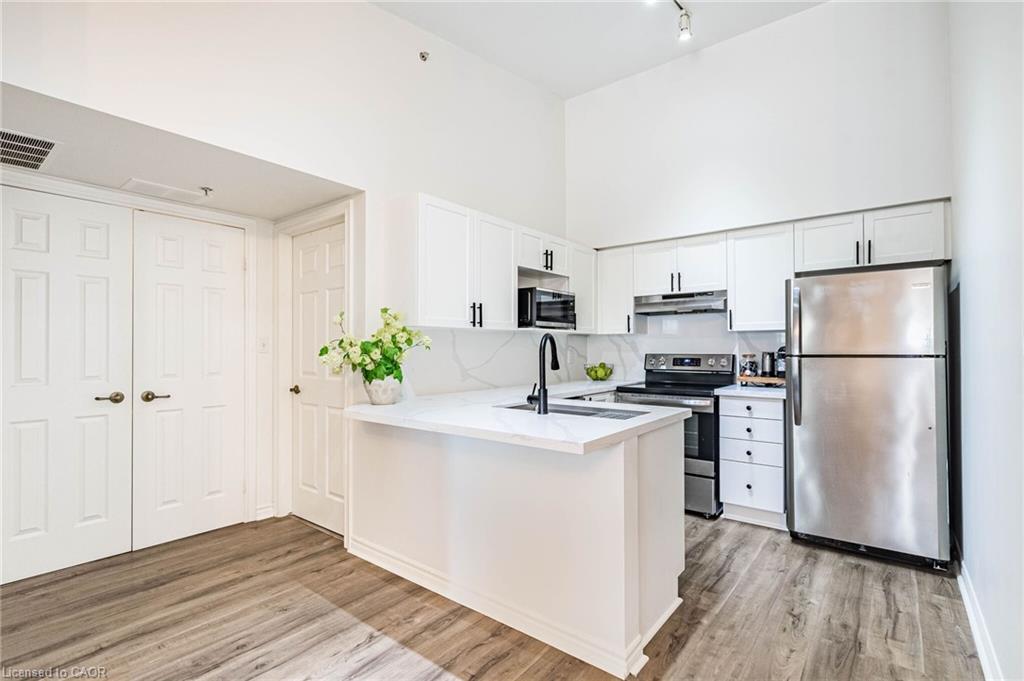 406-1480 Bishops Gate Property Photo 14