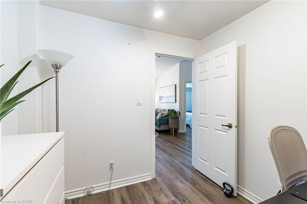406-1480 Bishops Gate Property Photo 28