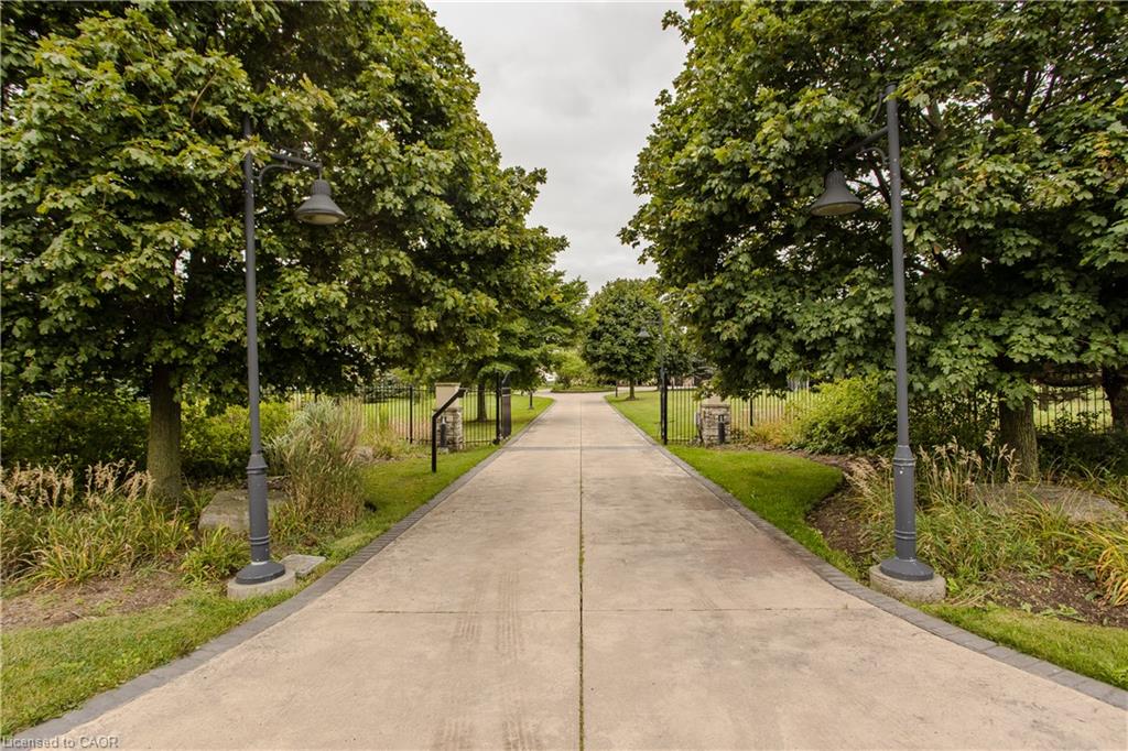 5200 No 2 Side Road Property Photo 3