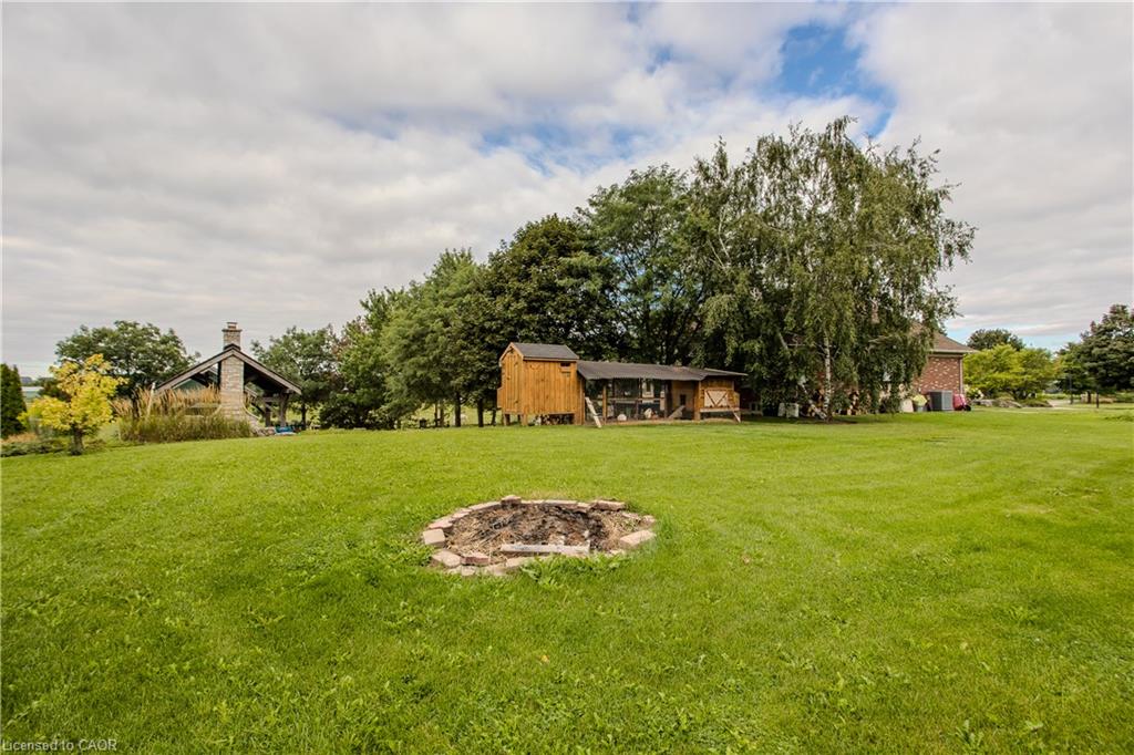 5200 No 2 Side Road Property Photo 39