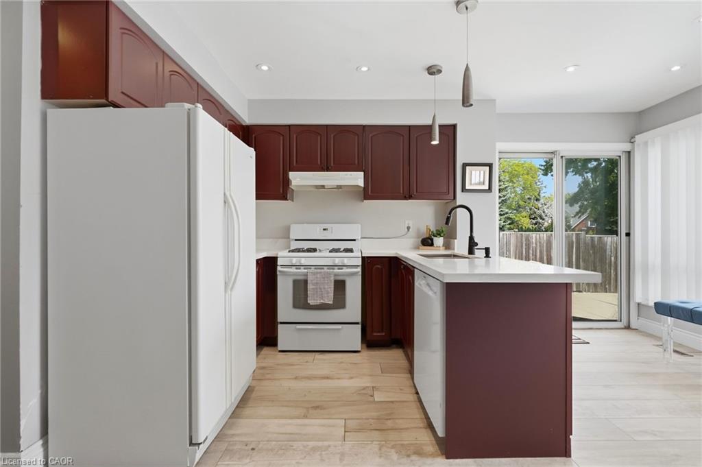 2055 Hunters Wood Drive Property Photo 11