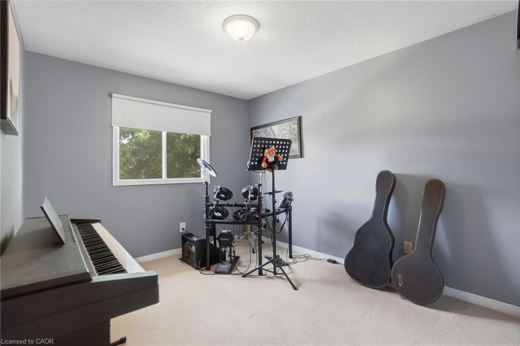2055 Hunters Wood Drive Property Photo 32