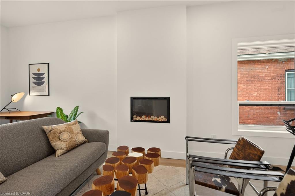 96 Aberdeen Avenue Property Photo 8