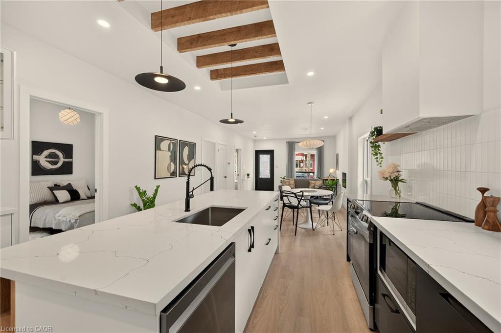 96 Aberdeen Avenue Property Photo 14