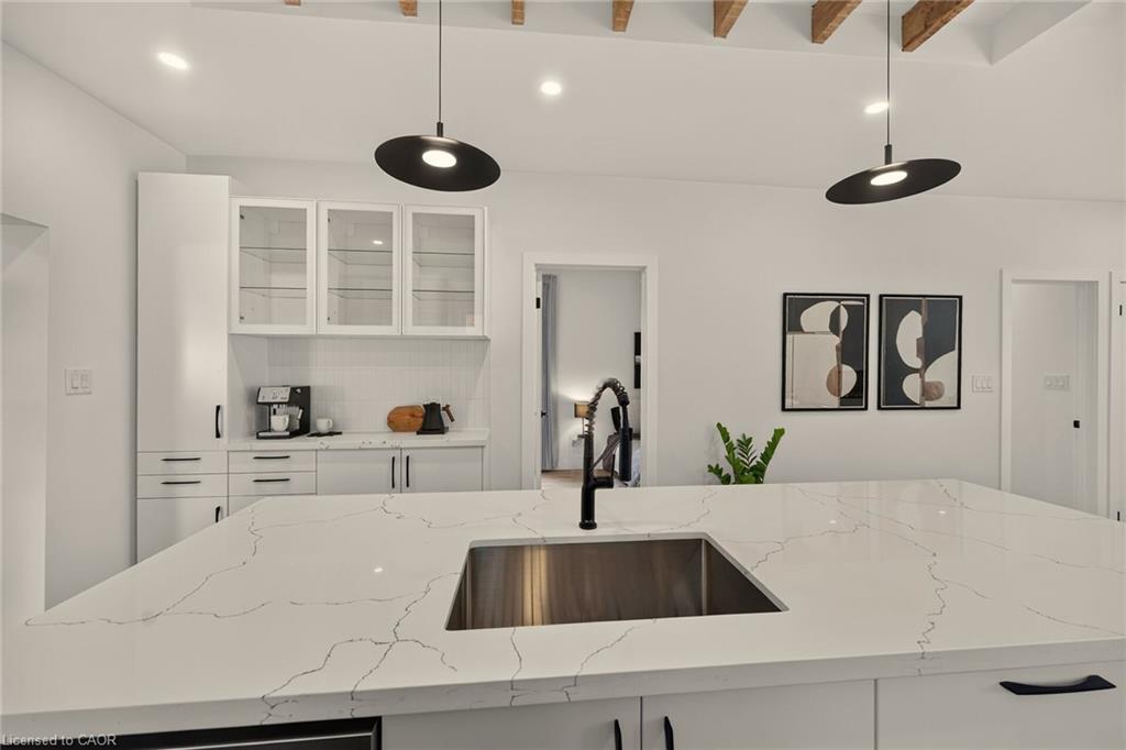 96 Aberdeen Avenue Property Photo 16