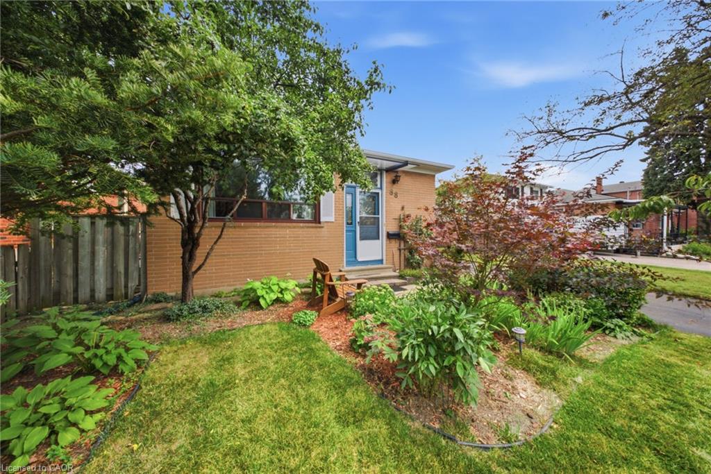 88 Cavehill Crescent Property Photo 3