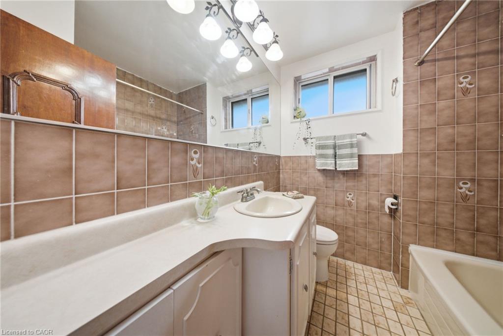 88 Cavehill Crescent Property Photo 12