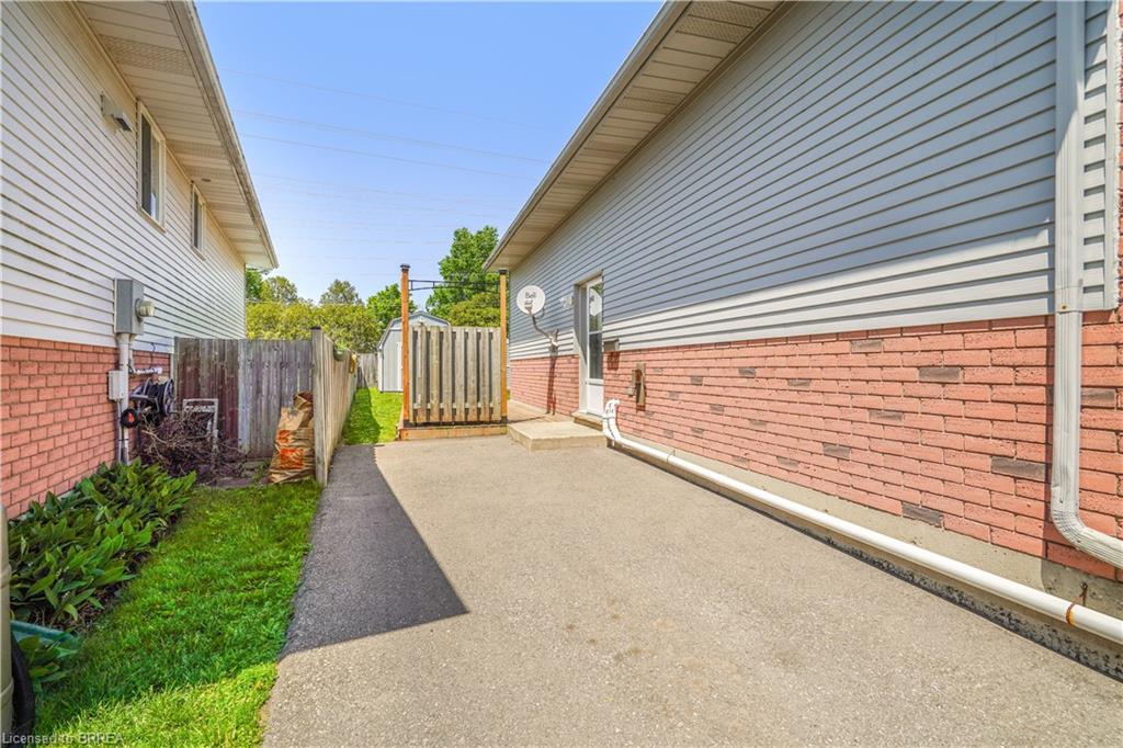 58 Arbor Drive Property Photo 5