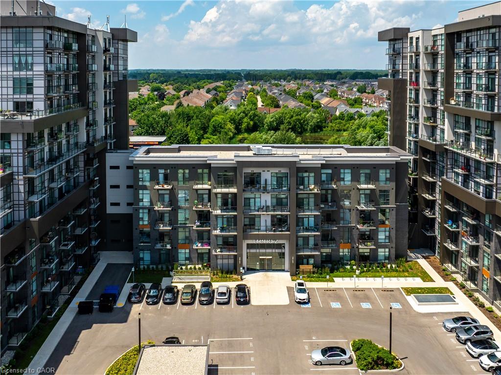 809-460 Dundas Street E Property Photo 3