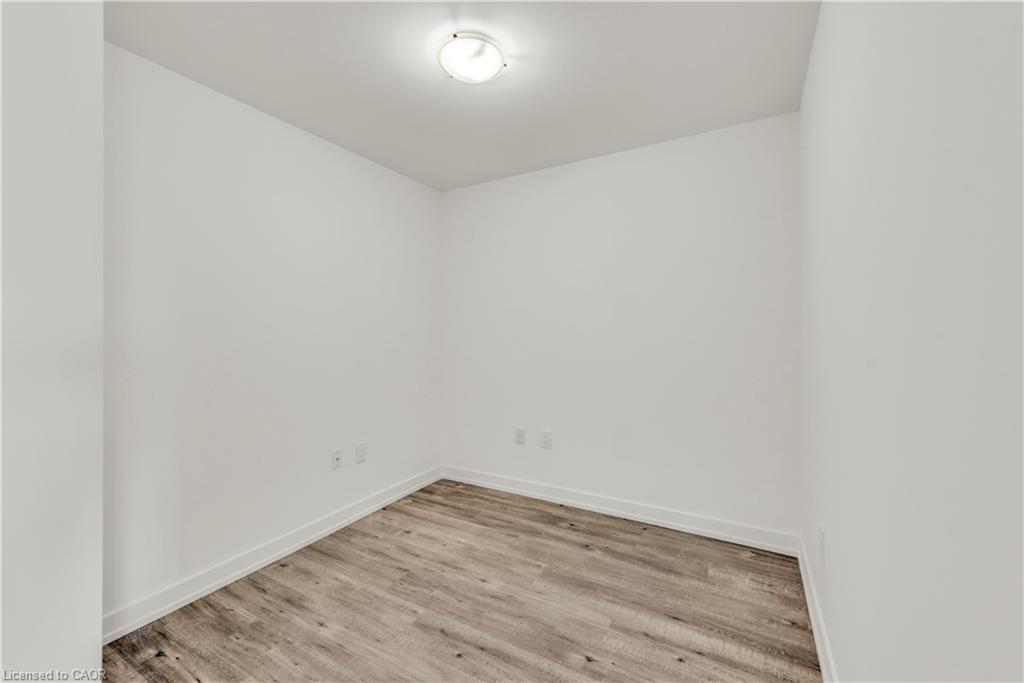 809-460 Dundas Street E Property Photo 19