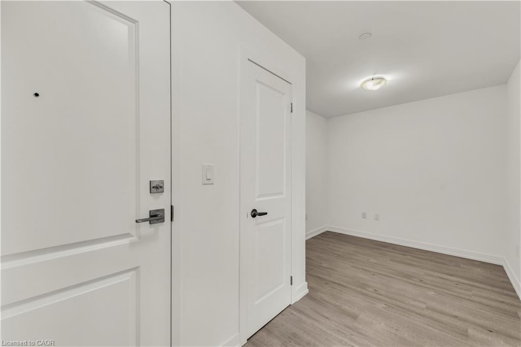 809-460 Dundas Street E Property Photo 20