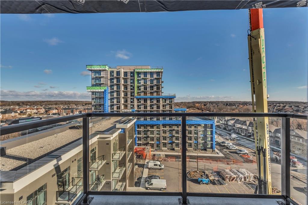809-460 Dundas Street E Property Photo 24