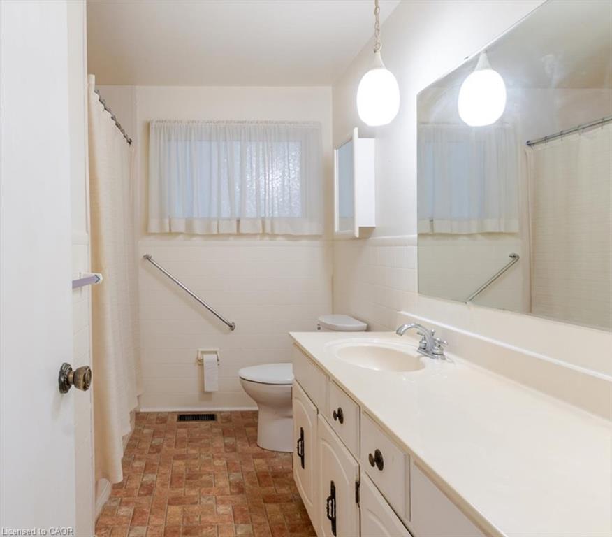 99 Berkley Crescent Property Photo 20