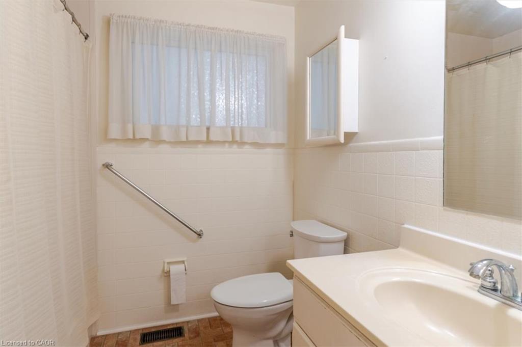 99 Berkley Crescent Property Photo 21
